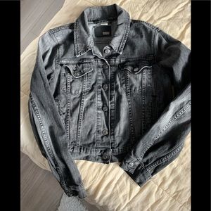 Levi’s denim jacket